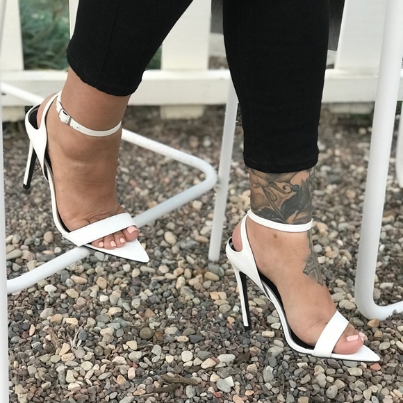 White heels - Picture 4 of 7